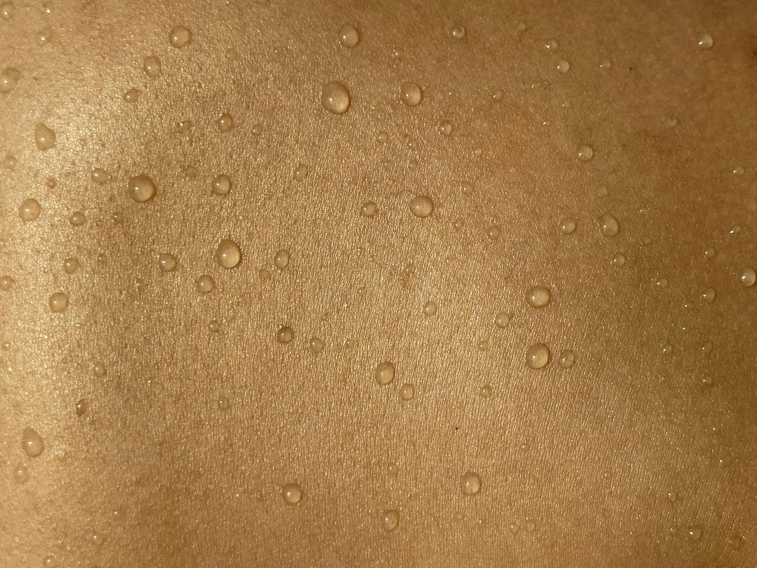 Water droplets on a warm surface